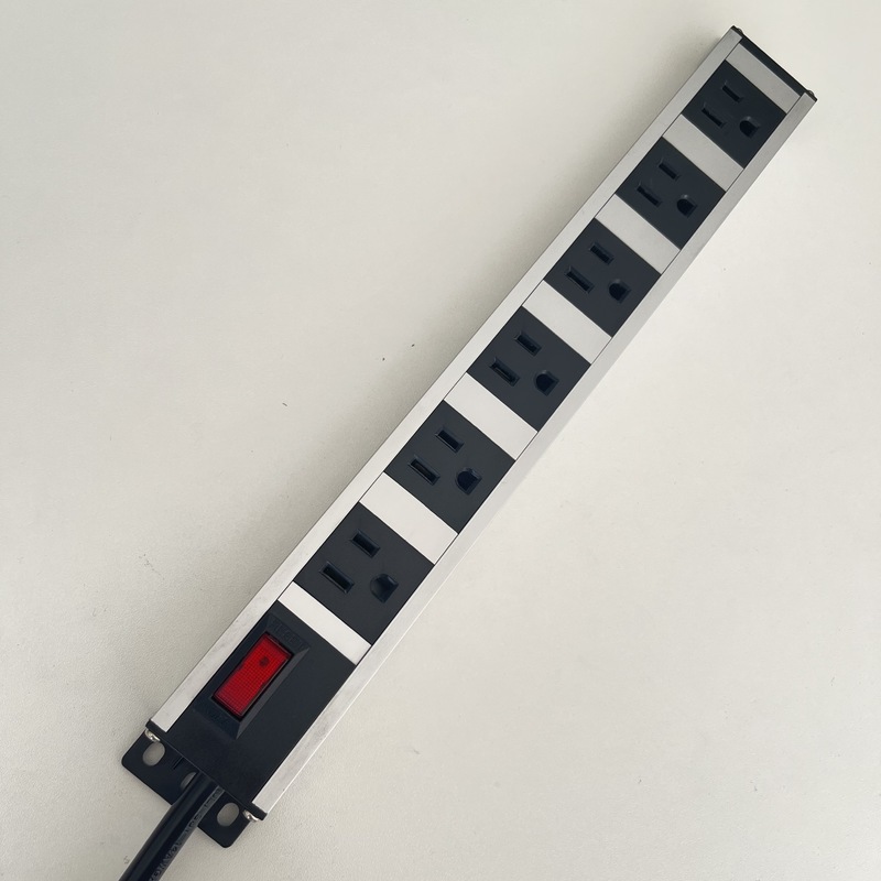 Sturdy and 6 Outlet Power Strip for Network Laboratory and Environments with ETL Certification and Surge Protection
